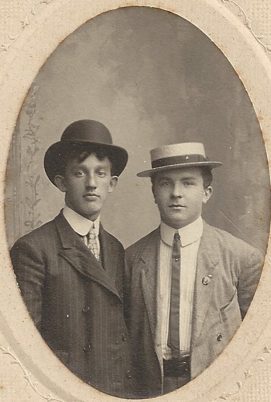 Julius Goetz is on the right - is the man on the left his brother Herman?